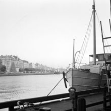 Strandvägen och Nybroviken från Nybrokajen.