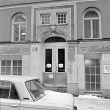 Birkagatan 28, portal och del av fasad