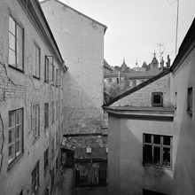 Bastugatan 1, gården