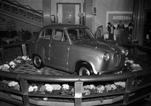 Birger Jarlsgatan 18, Ostermans marmorhallar. Pressvisning av Austins nya bilmodeller