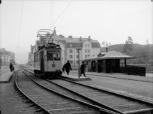 Hållplats för spårvagnar på Hägerstensvägen