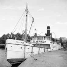 Mälarbåten Mälaren vid kaj innan avfärd för nedskrotning
