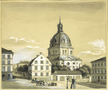 Hedvig Eleonora kyrka jämte det 1883 rivna prästbostället sedda från Östermalmstorg (då Ladugårdslandstorg)