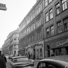 Humlegårdsgatan 11 mot Östermalmstorg