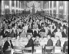 Middag i Gyllene salen, Stadshuset, Hantverkargatan 1. S:t Eriks medalj. Stadsfullmäktige 100 år