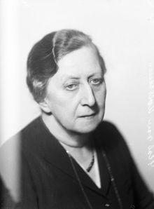 Porträtt av kvinna, Holstein