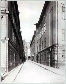Bredgränd från Skeppsbron