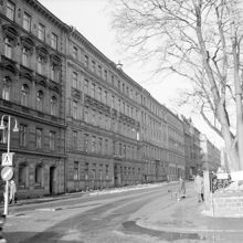 Engelbrektsgatan 27 mot Östermalmsgatan från hörnet av Karlavägen 27