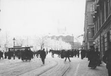 Hamngatan och Kungsträdgårdsgatan omkring år 1890
