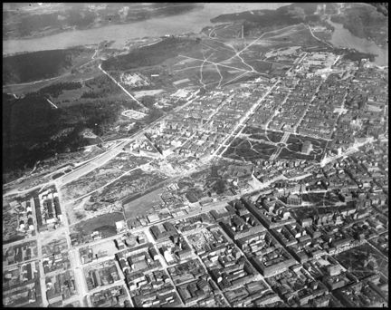 Vasastaden och Humlegården från 1000 meters höjd, 1898.