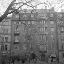 Sturegatan 36 från Humlegården.