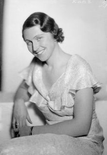 Porträtt av kvinna, Raab