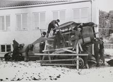 Pojkar ska bli flygmekaniker - Spånga Yrkesskolor ca 1945 