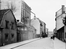 Styrmansgatan 34-30 söderut från Storgatan. Nuvarande Styrmansgatan 24-20