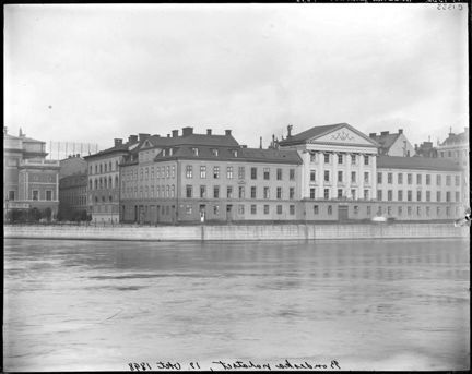 Bondeska huset, Strömgatan 22