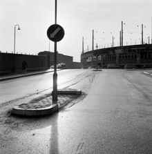 Tegelviksgatan från Folkungagatan mot kv. Persikan med Spårvägens Söderhallen