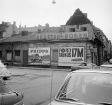 Arbetarboden i korsningen Olofsgatan /Tunnelgatan. (nuv. Olof Palmes gata)
