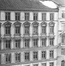 Dalagatan 34.  Del av fasaden