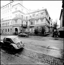 Östermalmsgatan 39, Bernadotteska huset. Exteriör