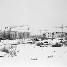 Vy från väster över kvarteren Husinge och Järinge som byggs i Tensta/Husby.