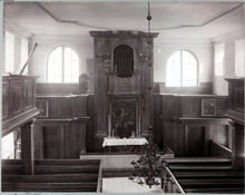 Danviks hospital. Interiör av kyrkan mot altaret