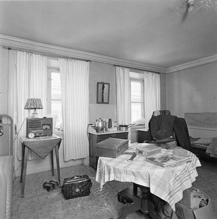 Klara Västra Kyrkogata 21. Hotell Linden, interiör från hotellrum.