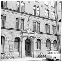 Artillerigatan 42
