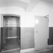 Bastugatan 6, över gården, södra huset. Entré 237