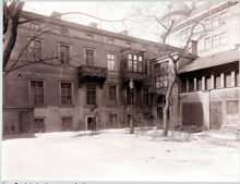 Gårdsinteriör från öster, Kungsträdgårdsgatan 14. Barclayska huset. Även kallat Wallenbergska huset