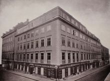 Drottninggatan 5. Stockholms Klädningstygs-Magasin, exteriör