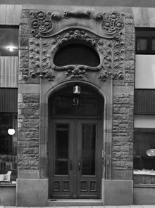 Grev Turegatan 9. Portal