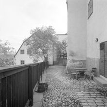 Pryssgränd 10A. Gården