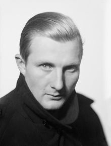 Porträtt av flygare Carl-Gustaf von Rosen