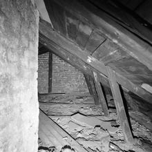 Bastugatan 6, norra huset över gården. Övre vind över 501