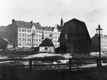 Del av den f.d. Bergianska trädgården vid Karlbergsvägen i kv. Resedan. Vy från väster mot Dalagatan, kv. Snöklockan och Nebulosan
