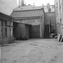 Klara Södra Kyrkogata 12, gården mot öster. T.h. gårdsfasad till Herkulesgatan 26