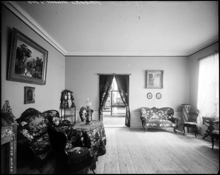 Interiör från utställningslokalen i Nordiska museet