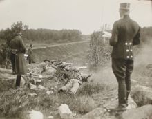 Landstormssoldater övar med kulspruta 1915 