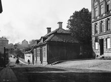 Västgötagatan 6 söderut, då kv. Pennan. Motsvarar nu Västgötagatan 18-22, kv. Mallen