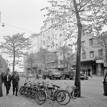 Stureplan 2 t.v. och Birger Jarlsgatan 18 och 16 t.h.