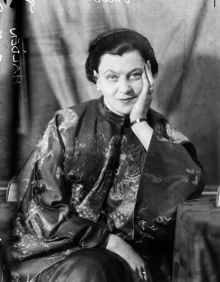 Porträtt av kvinna, Haldén