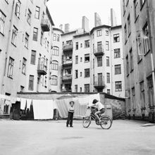 Gård på Karlbergsvägen 49