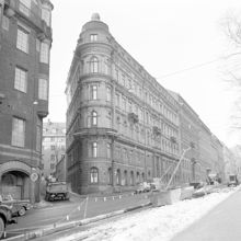 Hörnhuset Rimbogatan 2 t.v. och Engelbrektsgatan 5 t.h.
