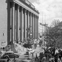 Konserthuset, fasaden mot Hötorget