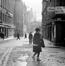 Drottninggatan söderut från hörnet Jakobsgatan 23-25