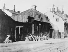 Brännkyrkagatan 94, 92 och 90 österut.