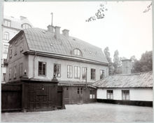 Gårdsinteriör mot väster, Drottninggatan 108; idag (2010) n:r 114 B