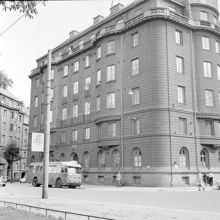 Karlaplan 12. T.h. Karlavägen 89