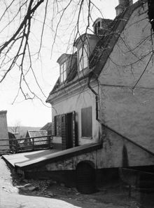 Värmdögatan 59 (nu Malmgårdsvägen 59). Fasaden mot gården