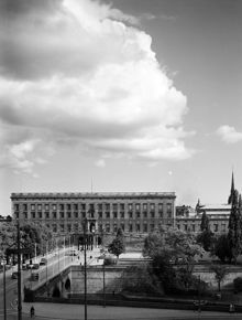 Norrbro och slottet från Gustav Adolfs Torg